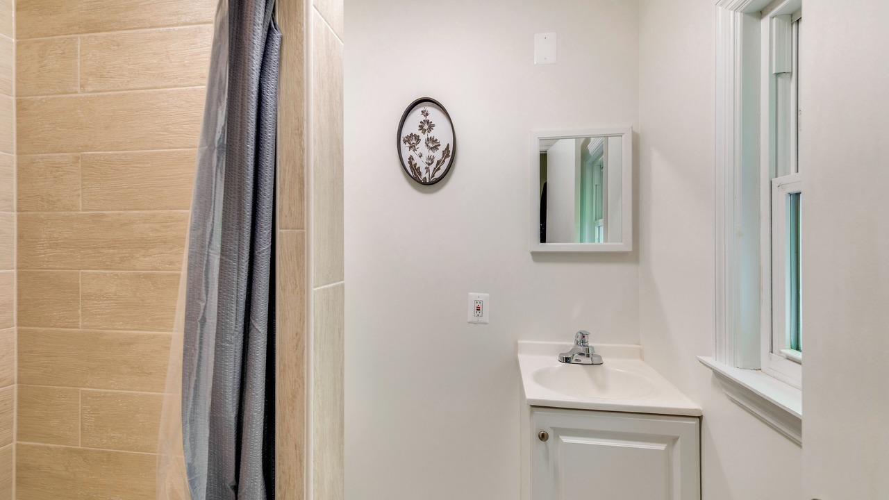 Photo of Bathroom in Schroon Lake