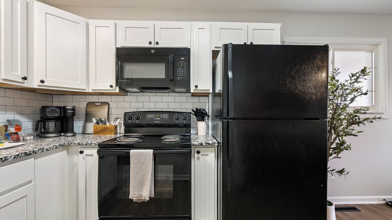 Photo of Kitchen in Grove City