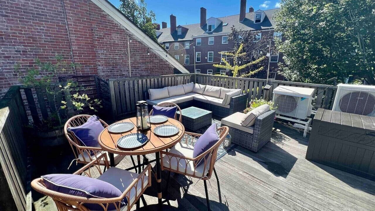 Photo of Outdoor in West End