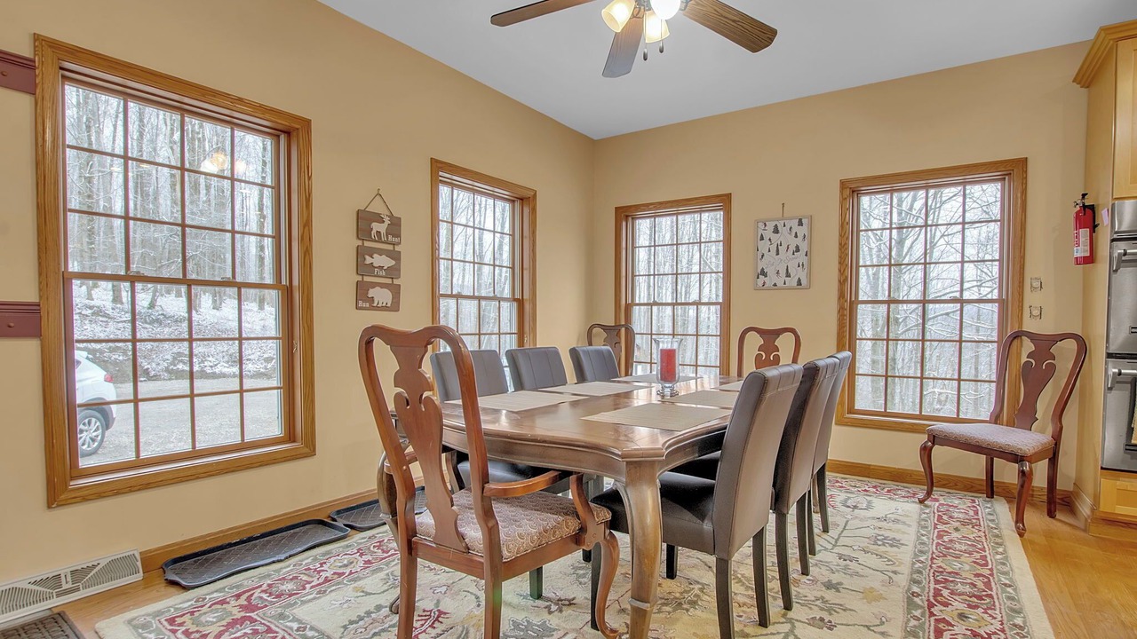Photo of Livingroom in Ellicottville