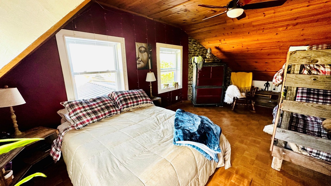 Photo of Bedroom in Russell