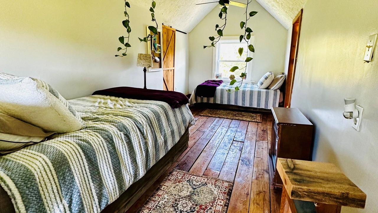 Photo of Bedroom in Russell