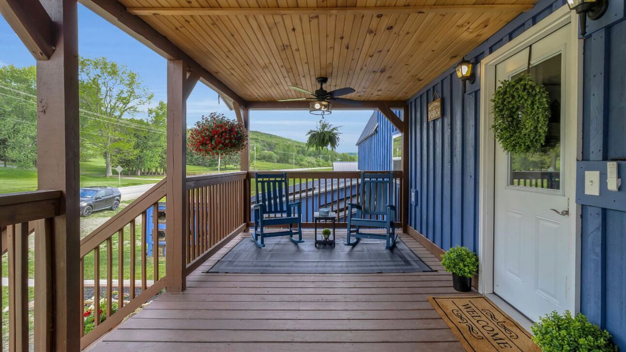 Photo of Patio Balcony in Black Creek