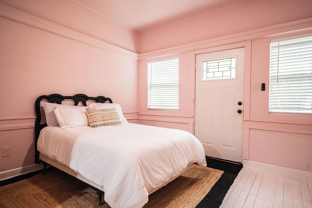 Photo of Bedroom in Sulphur Springs