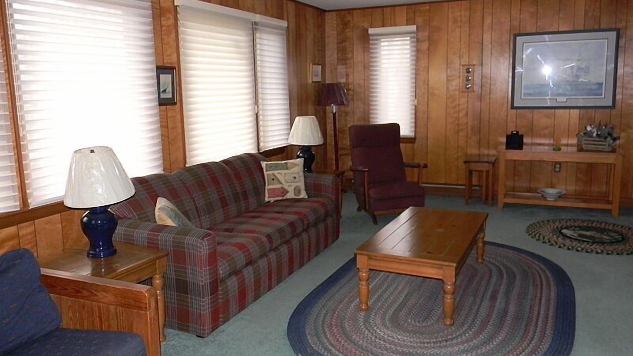 Photo of Livingroom in New Harbor