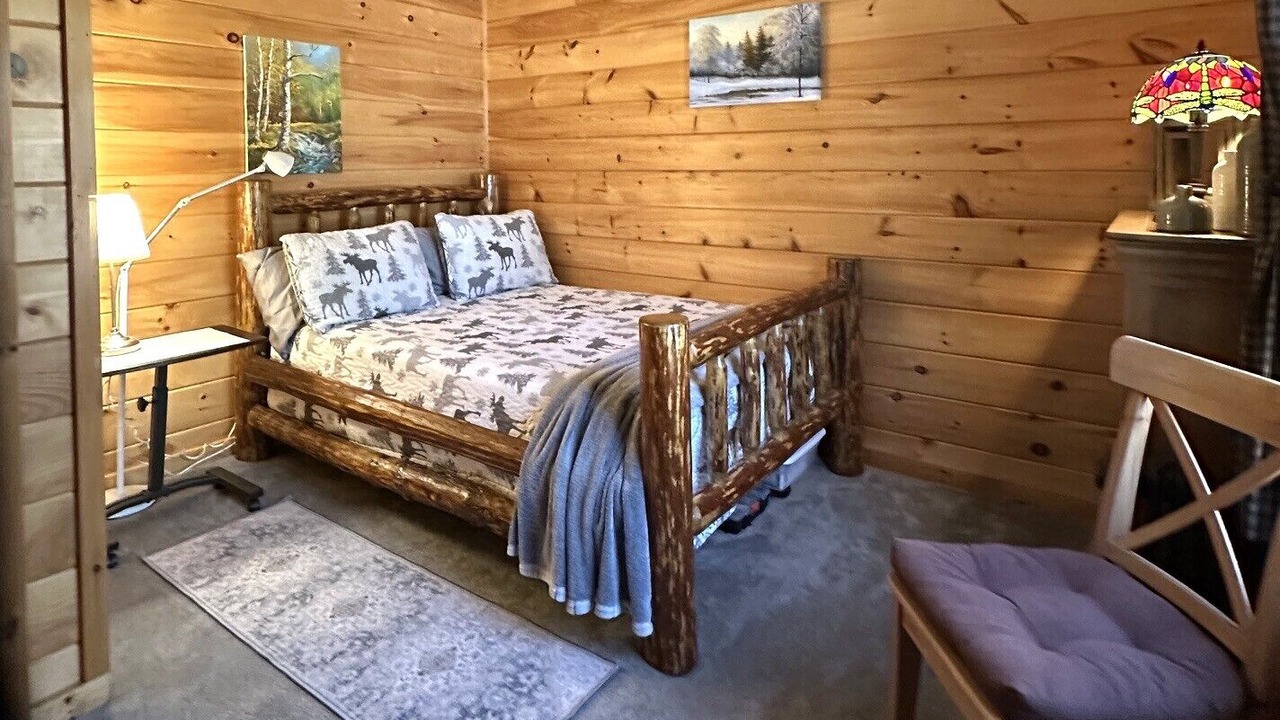 Photo of Bedroom in Weld