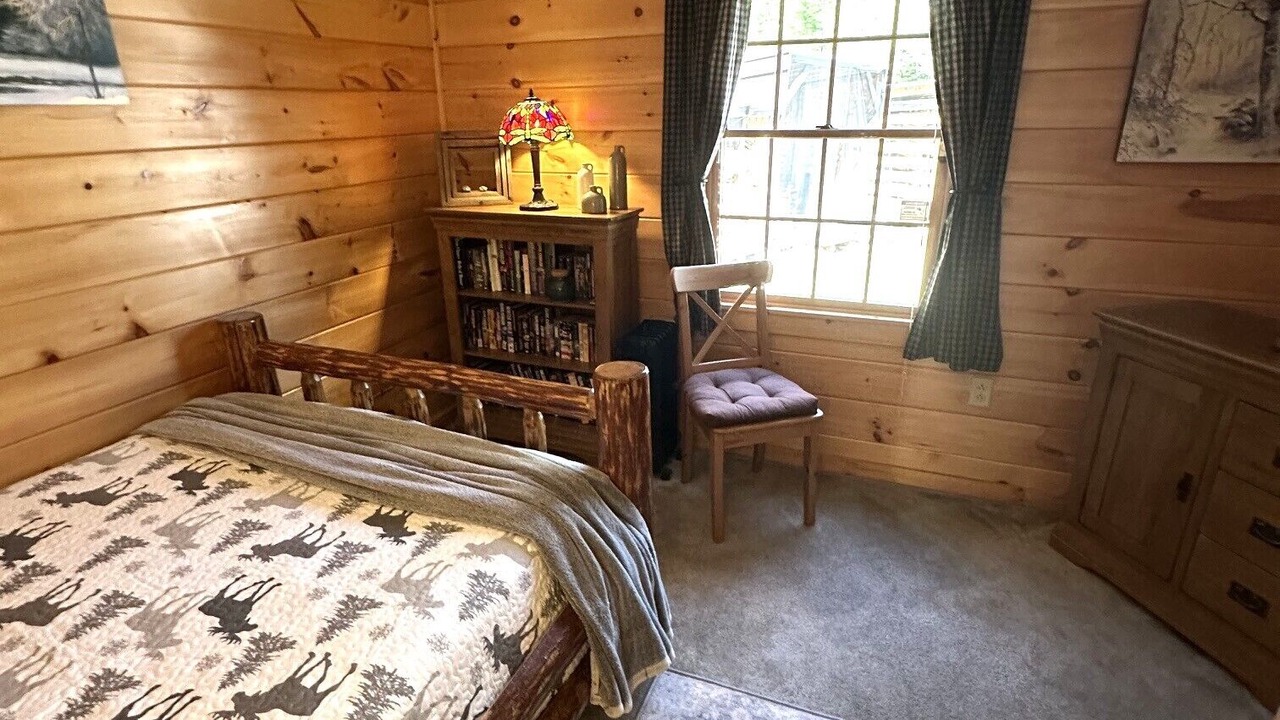 Photo of Bedroom in Weld