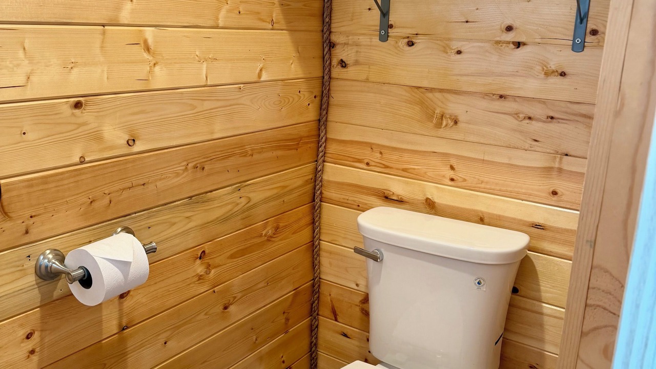 Photo of Bathroom in Ninilchik