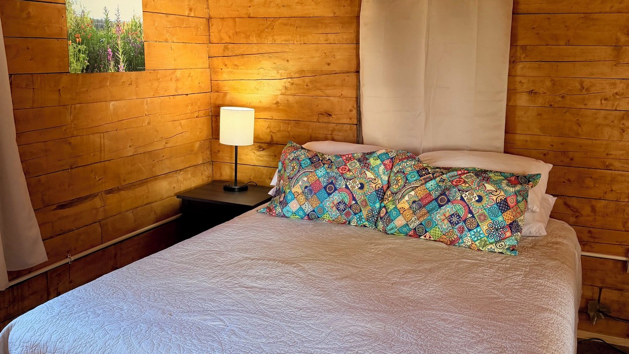 Photo of Bedroom in Ninilchik