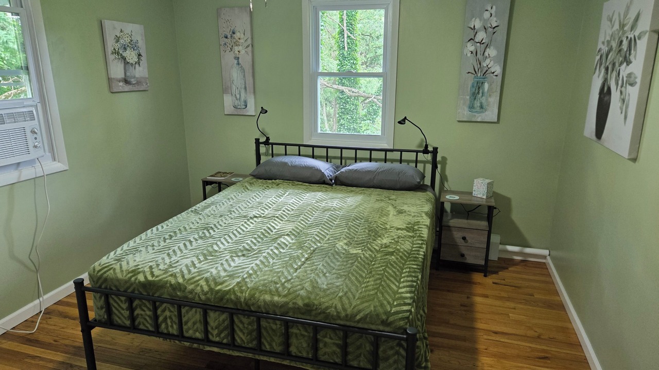 Photo of Bedroom in Ashville
