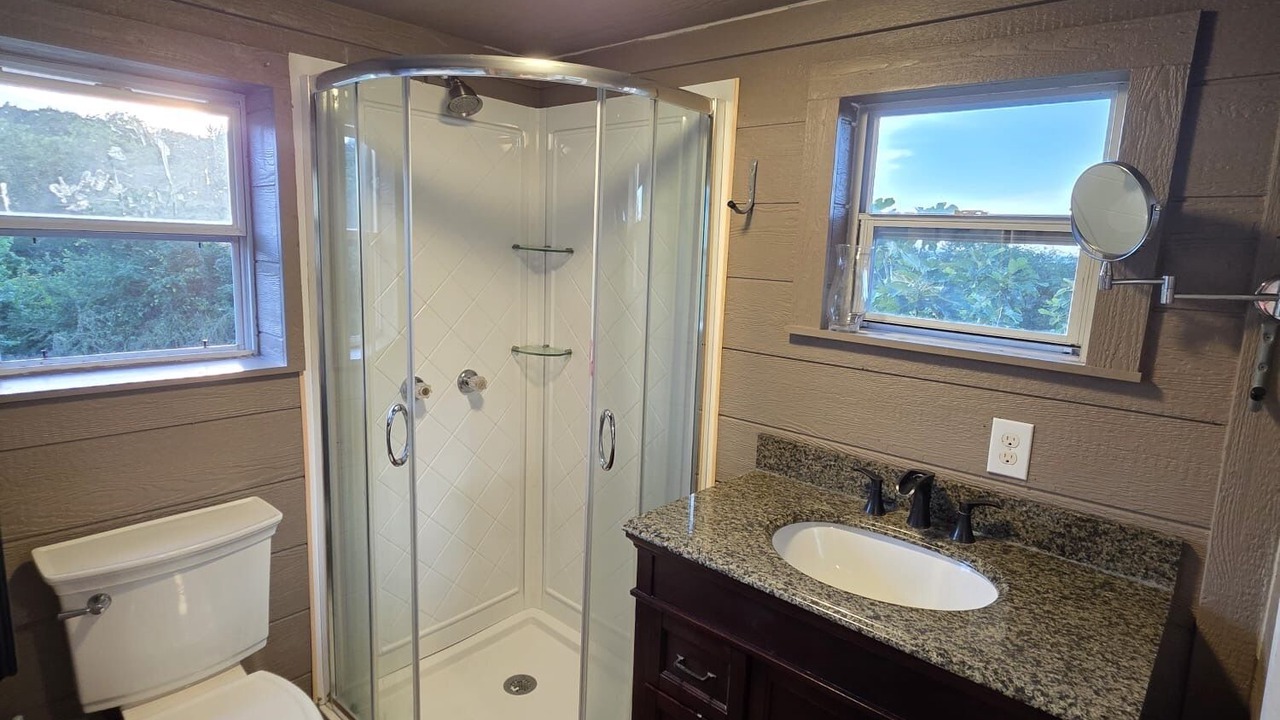 Photo of Bathroom in Cedar Hill