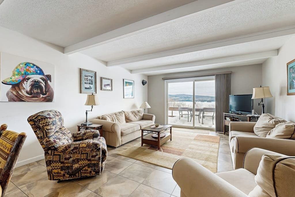 Photo of Livingroom in Greenville Junction