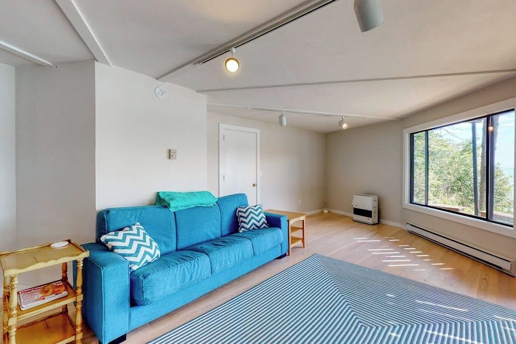 Photo of Livingroom in Isle of Springs