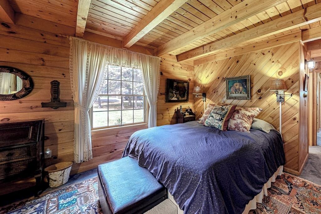 Photo of Bedroom in Northeast Somerset