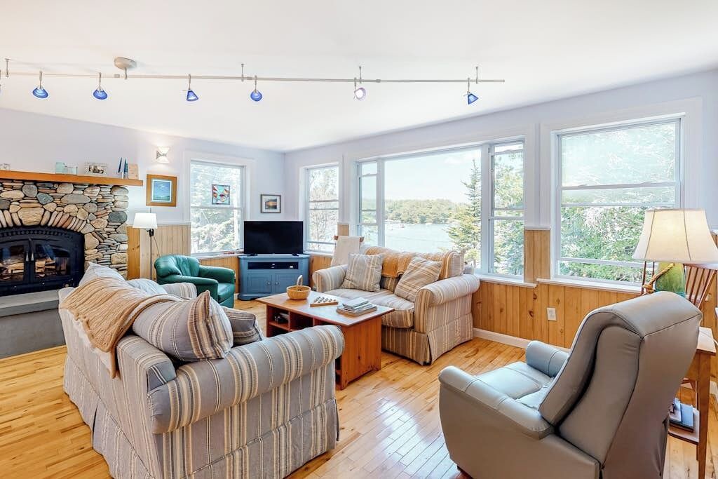 Photo of Livingroom in Phippsburg