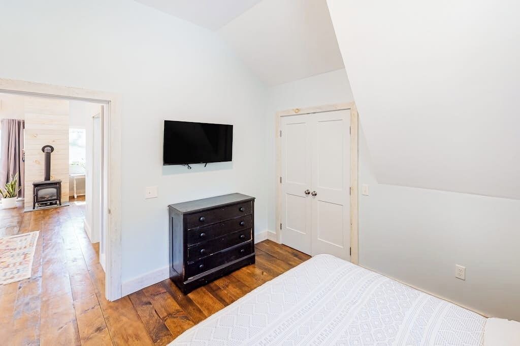 Photo of Bedroom in Lamoine