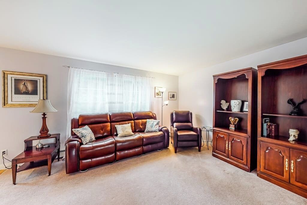 Photo of Livingroom in Waldoboro