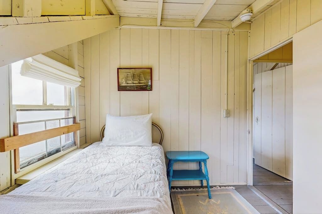 Photo of Bedroom in Boothbay Harbor