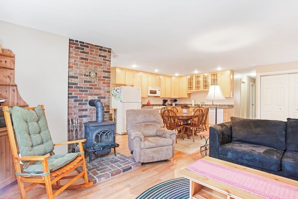 Photo of Livingroom in Seal Cove