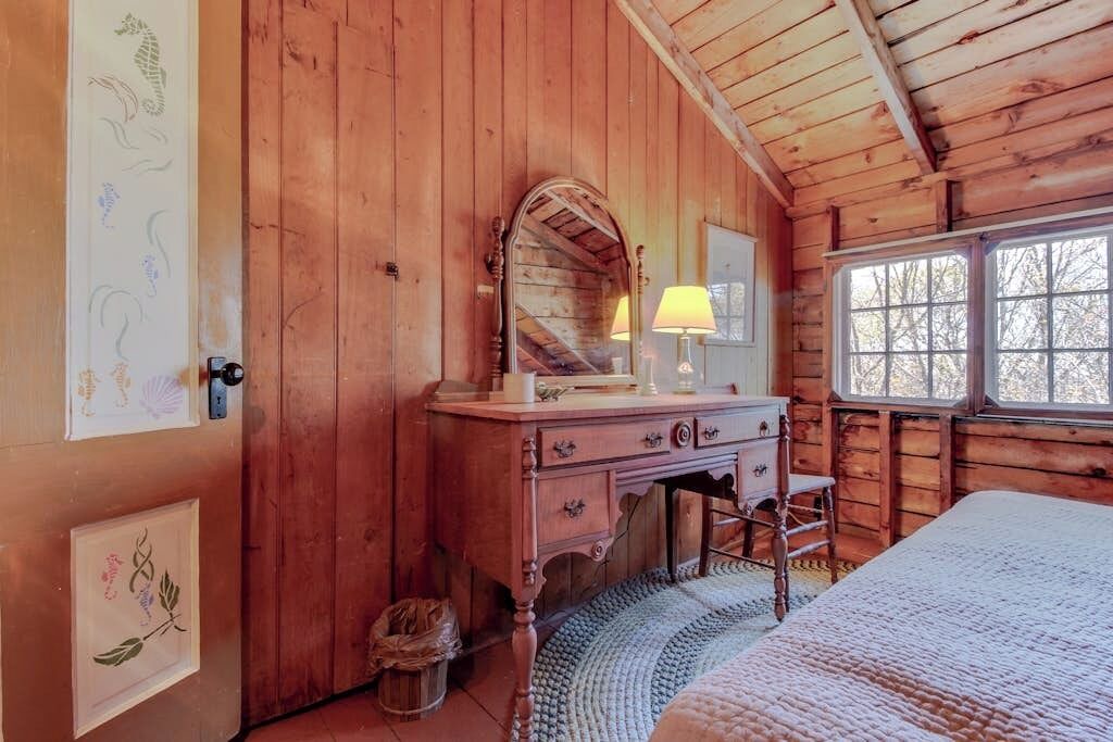 Photo of Bedroom in Boothbay Harbor
