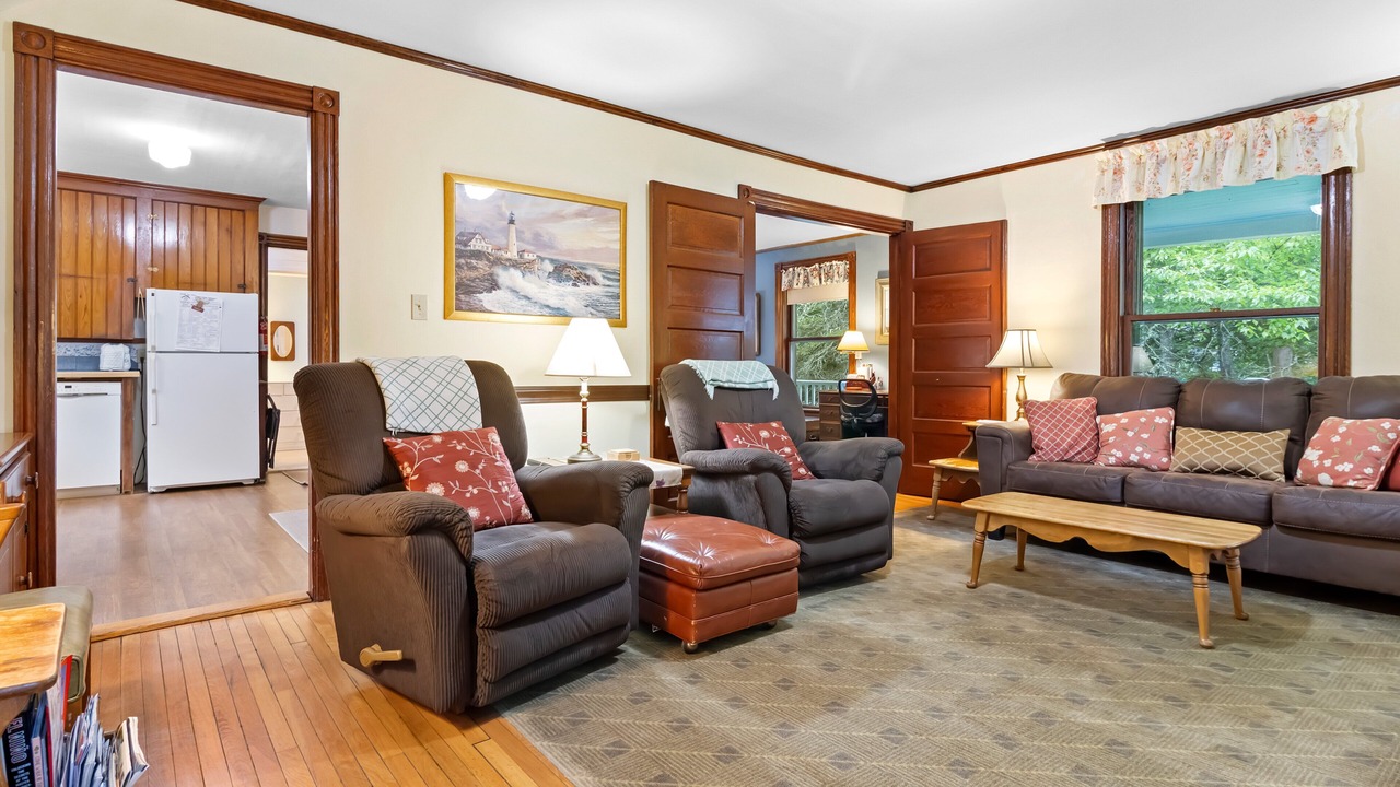Photo of Livingroom in Bayville
