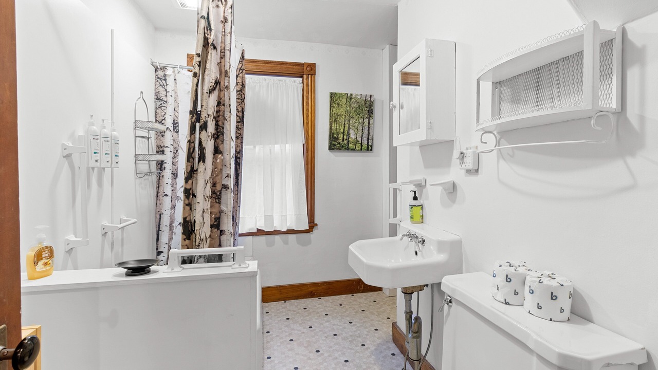 Photo of Bathroom in Bayville
