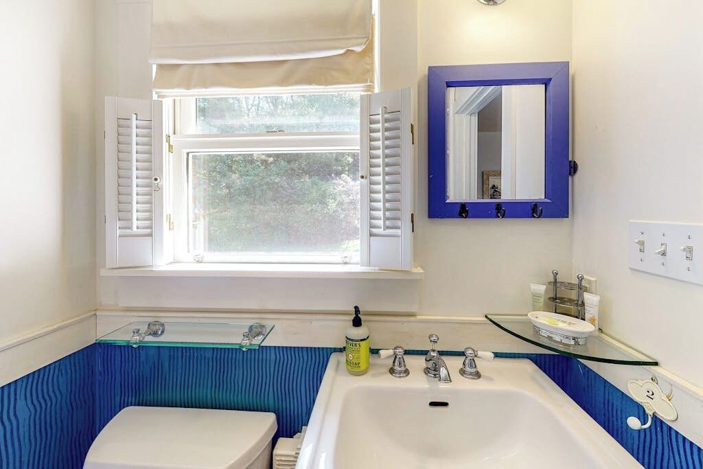 Photo of Bathroom in Tenants Harbor