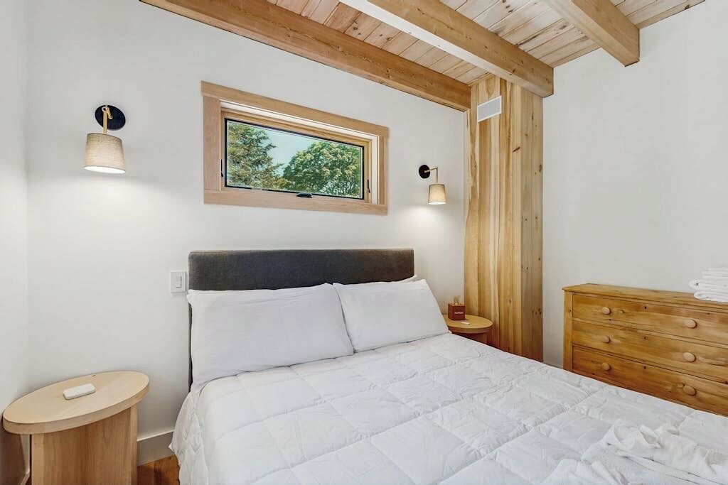 Photo of Bedroom in East Boothbay