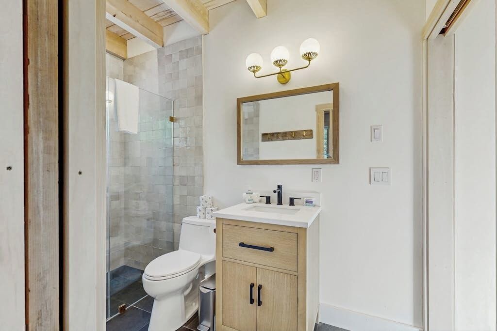 Photo of Bathroom in East Boothbay