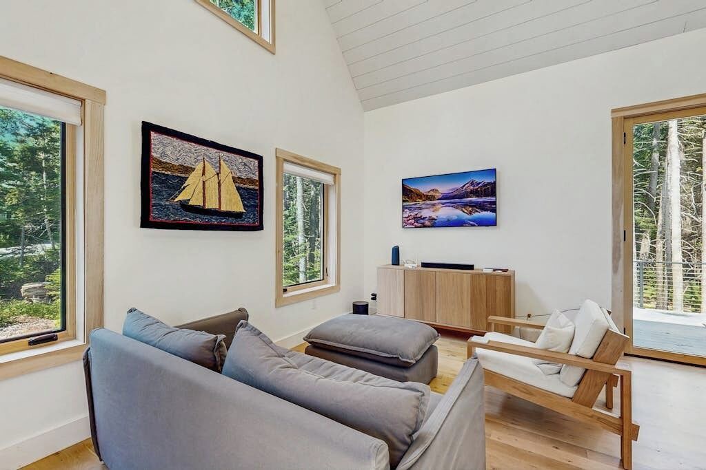 Photo of Livingroom in East Boothbay