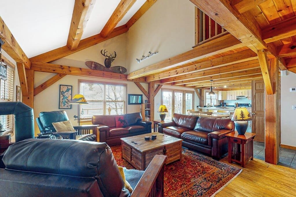 Photo of Livingroom in Greenville Junction