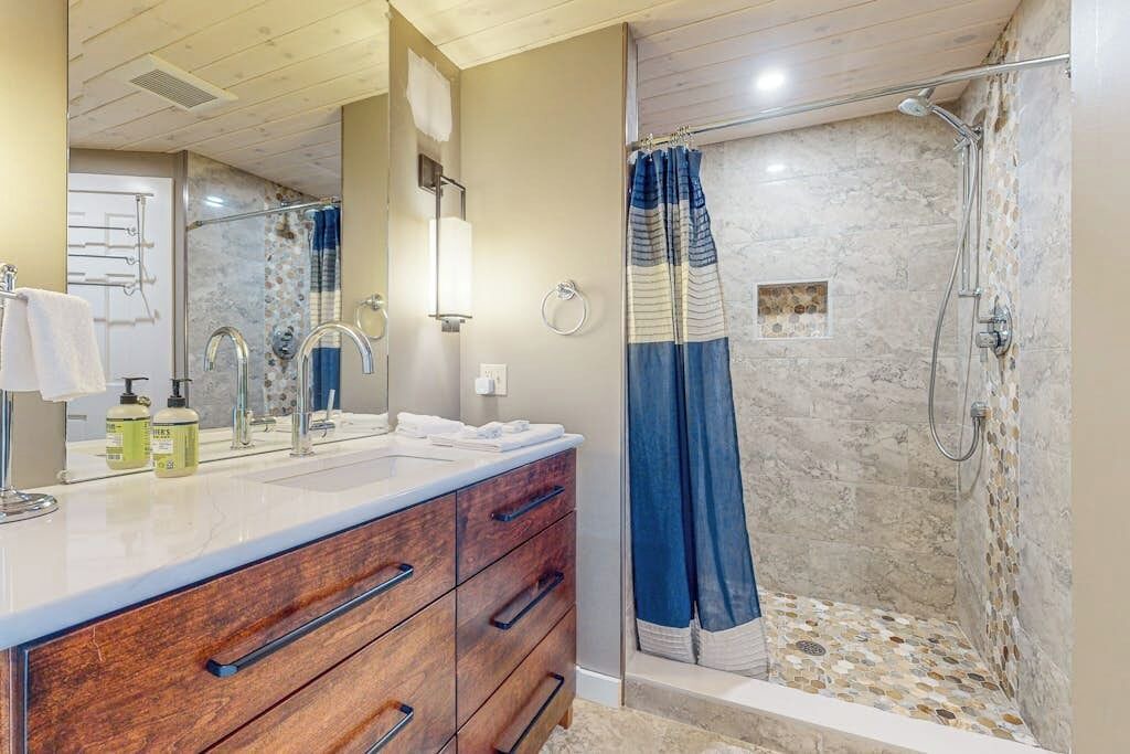 Photo of Bathroom in Greenville Junction
