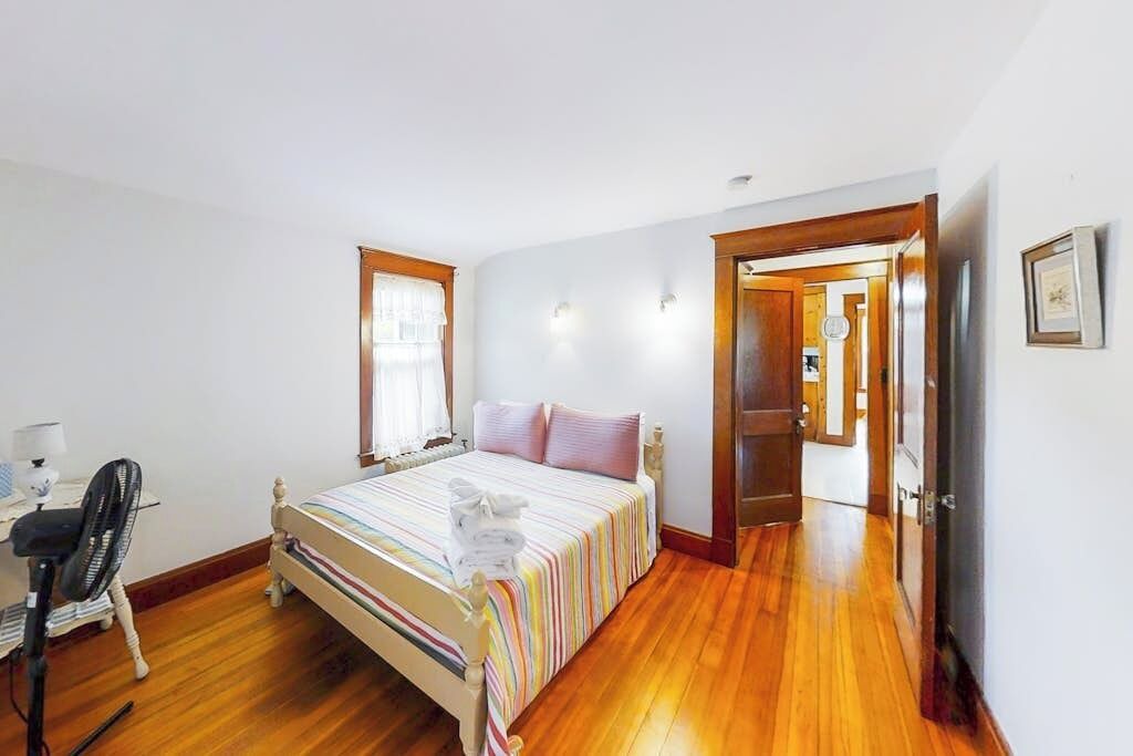 Photo of Bedroom in Bayville
