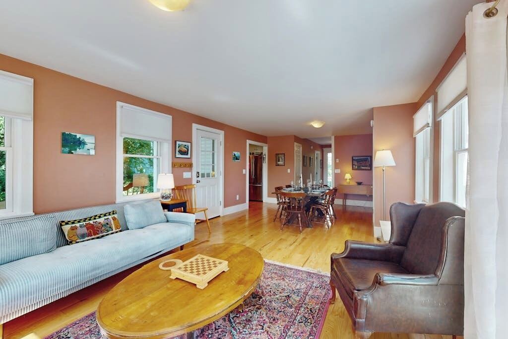 Photo of Livingroom in Bath