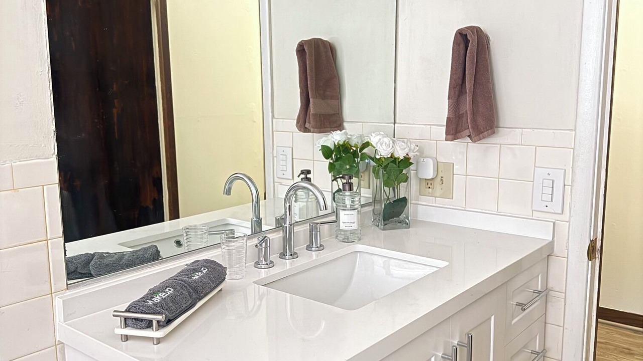 Photo of Bathroom in Lake Erie Beach