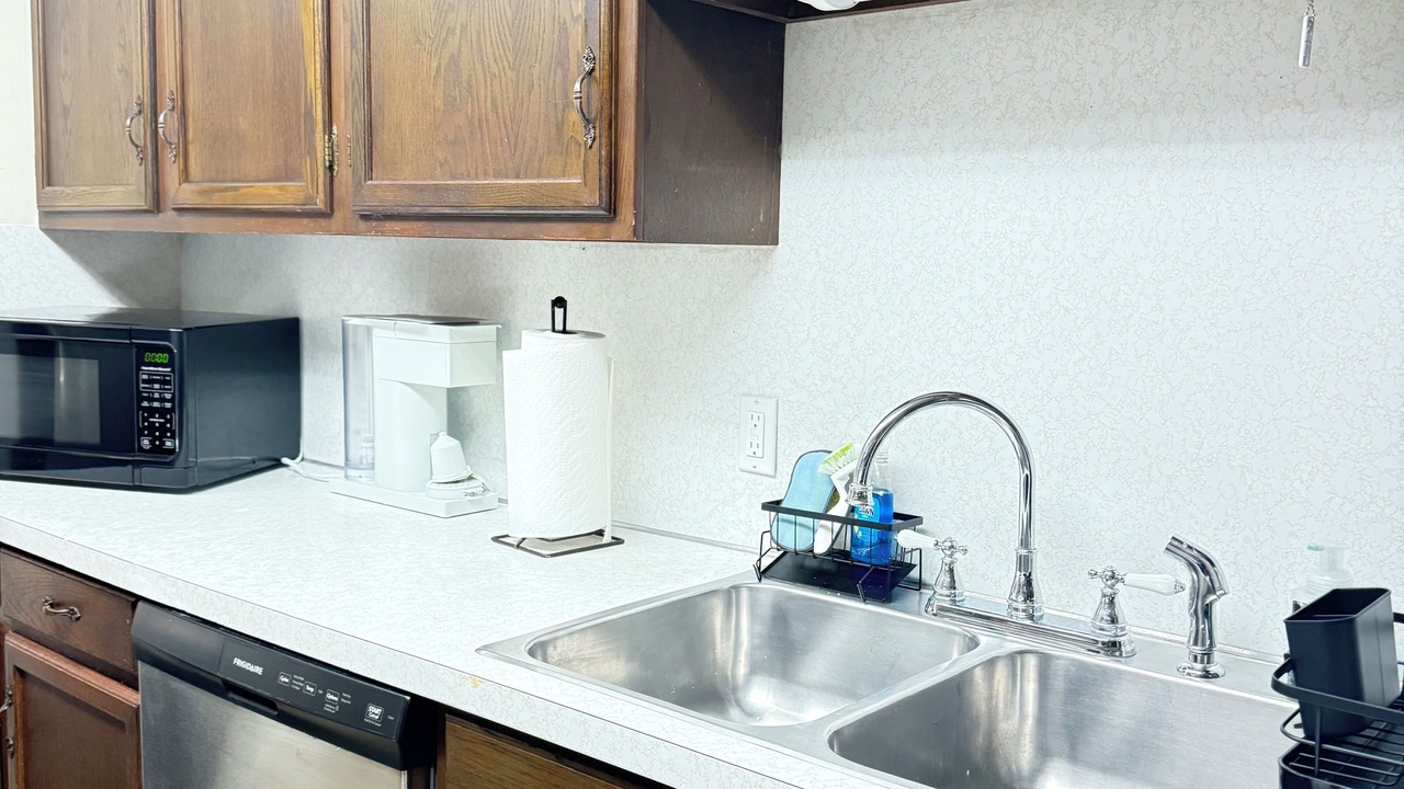Photo of Kitchen in Lake Erie Beach