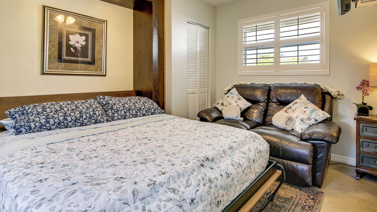 Photo of Bedroom in Naples Park