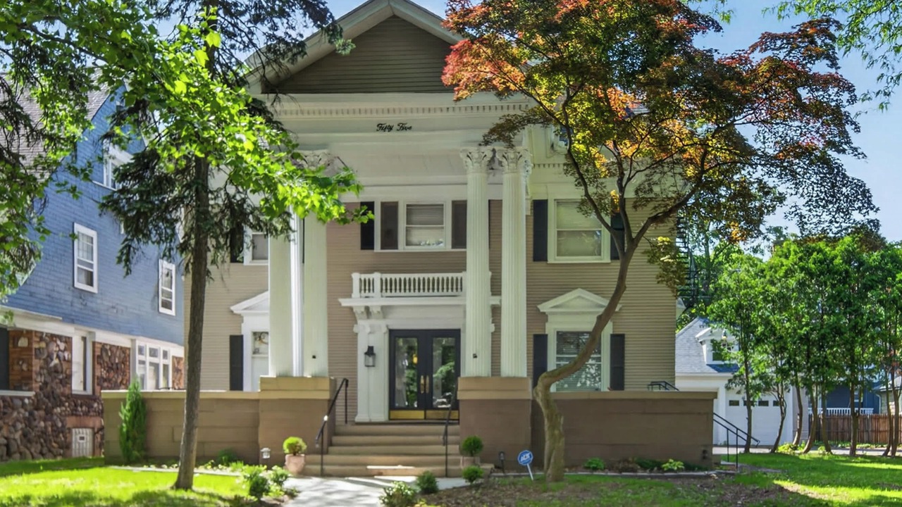Photo of Outdoor in East Avenue