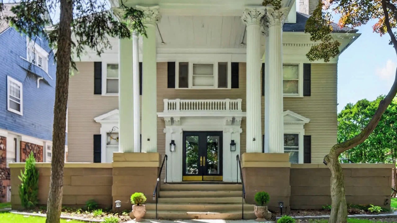 Photo of Outdoor in East Avenue