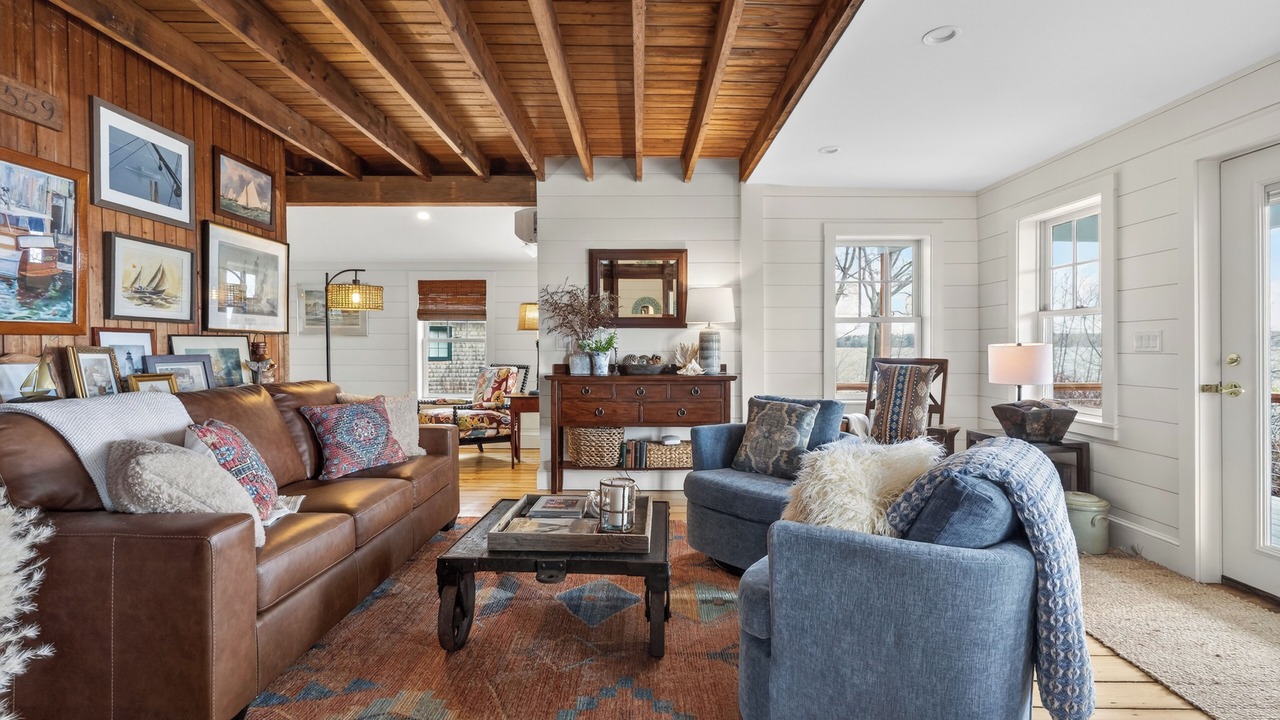 Photo of Livingroom in Yarmouth
