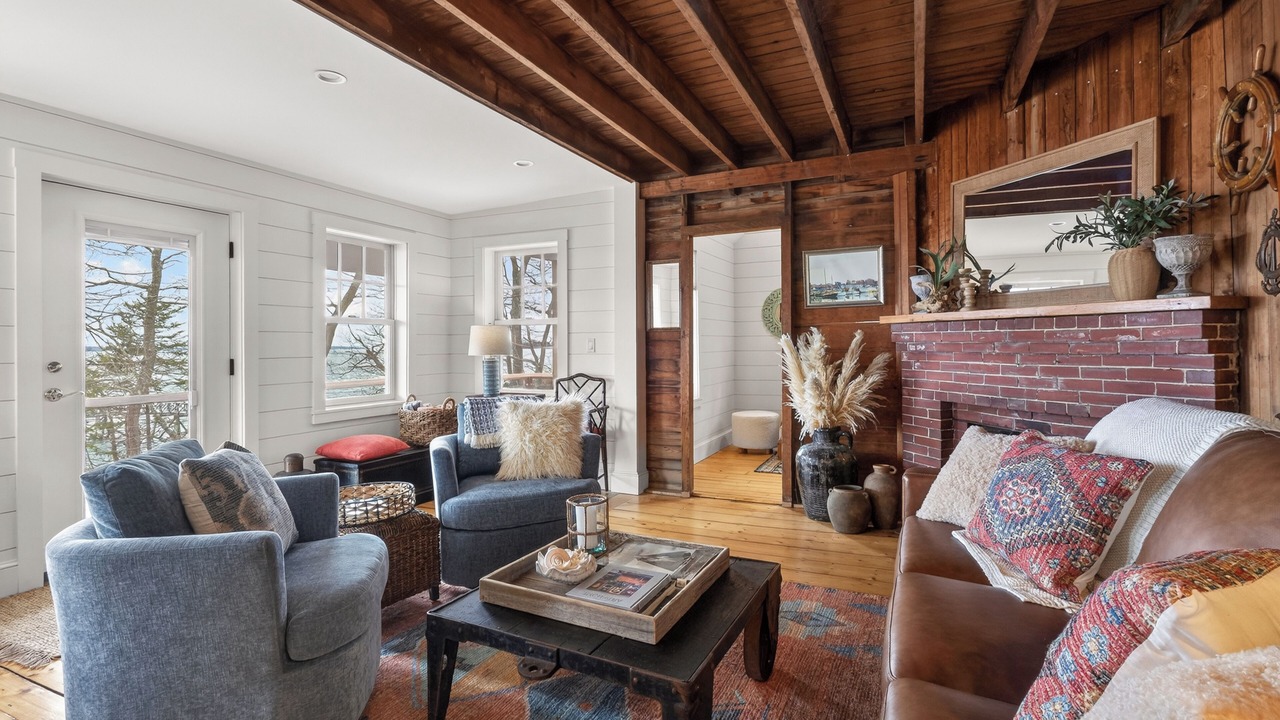 Photo of Livingroom in Yarmouth