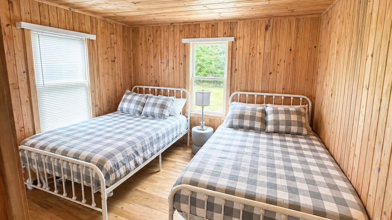 Photo of Bedroom in Rushford Lake
