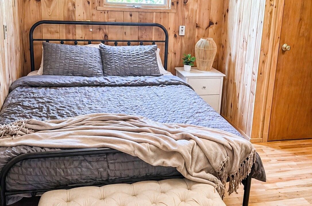 Photo of Bedroom in Rushford Lake