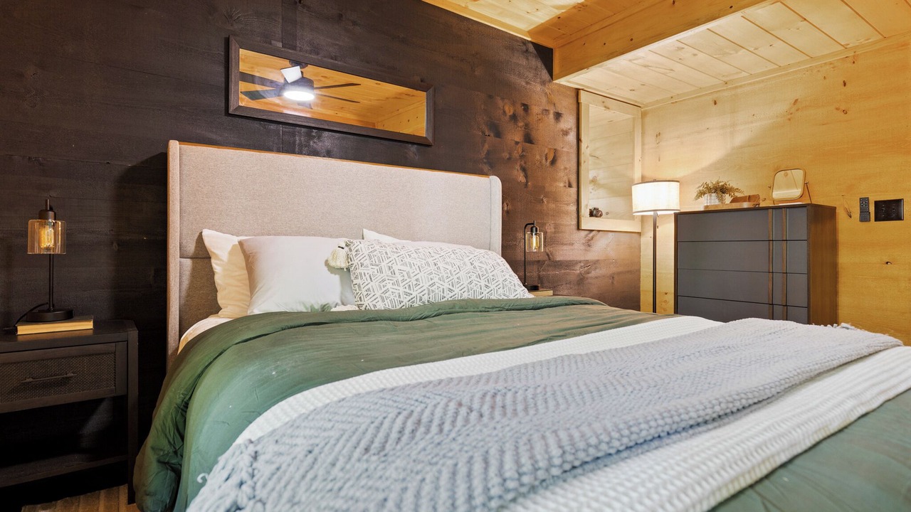 Photo of Bedroom in Raccoon Ridge