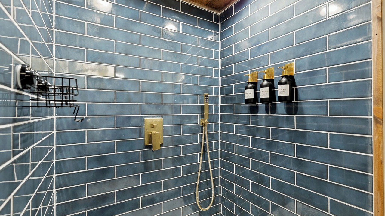Photo of Bathroom in Raccoon Ridge