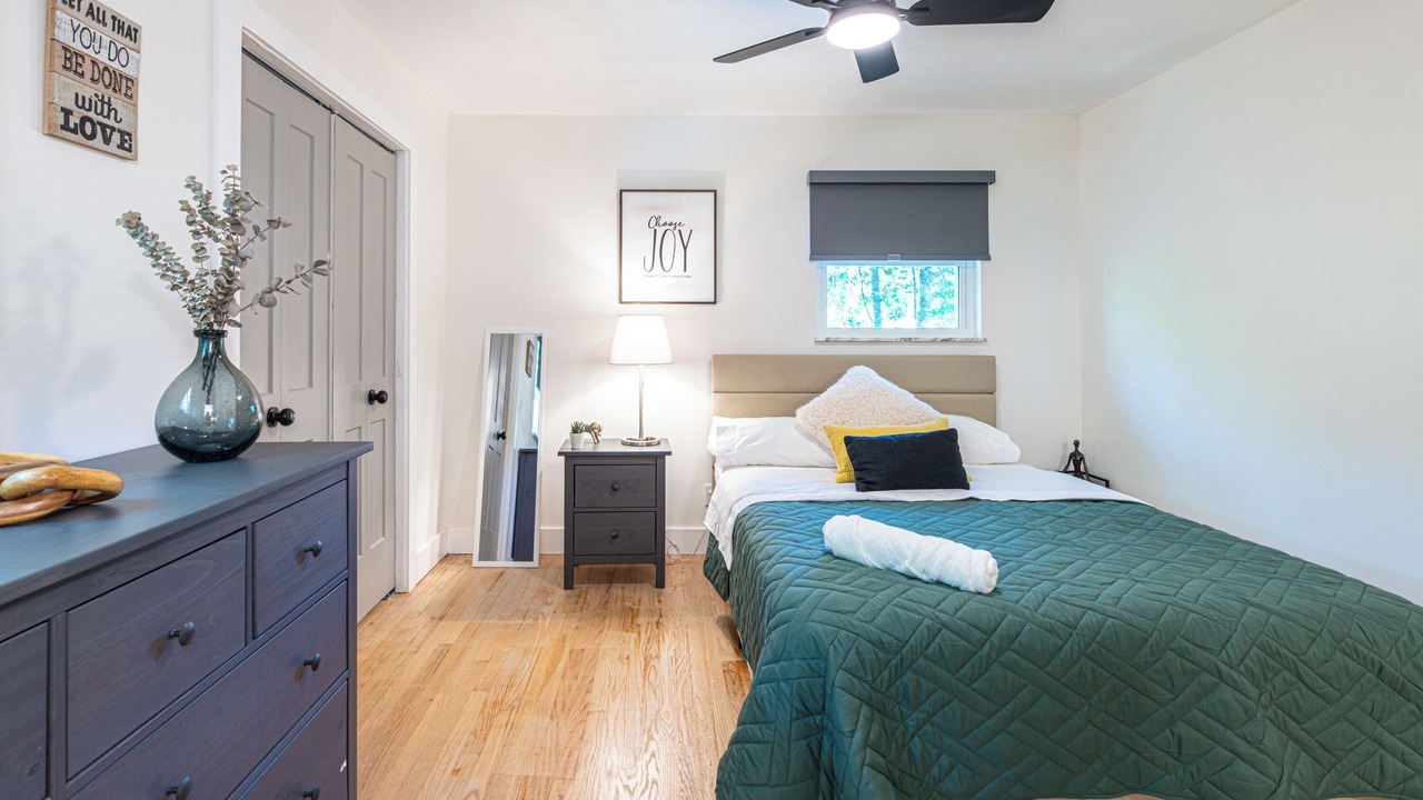 Photo of Bedroom in Knoxville