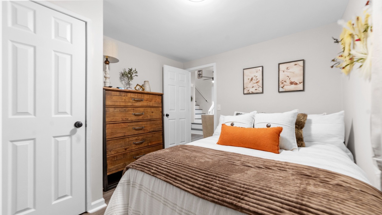 Photo of Bedroom in Cleveland