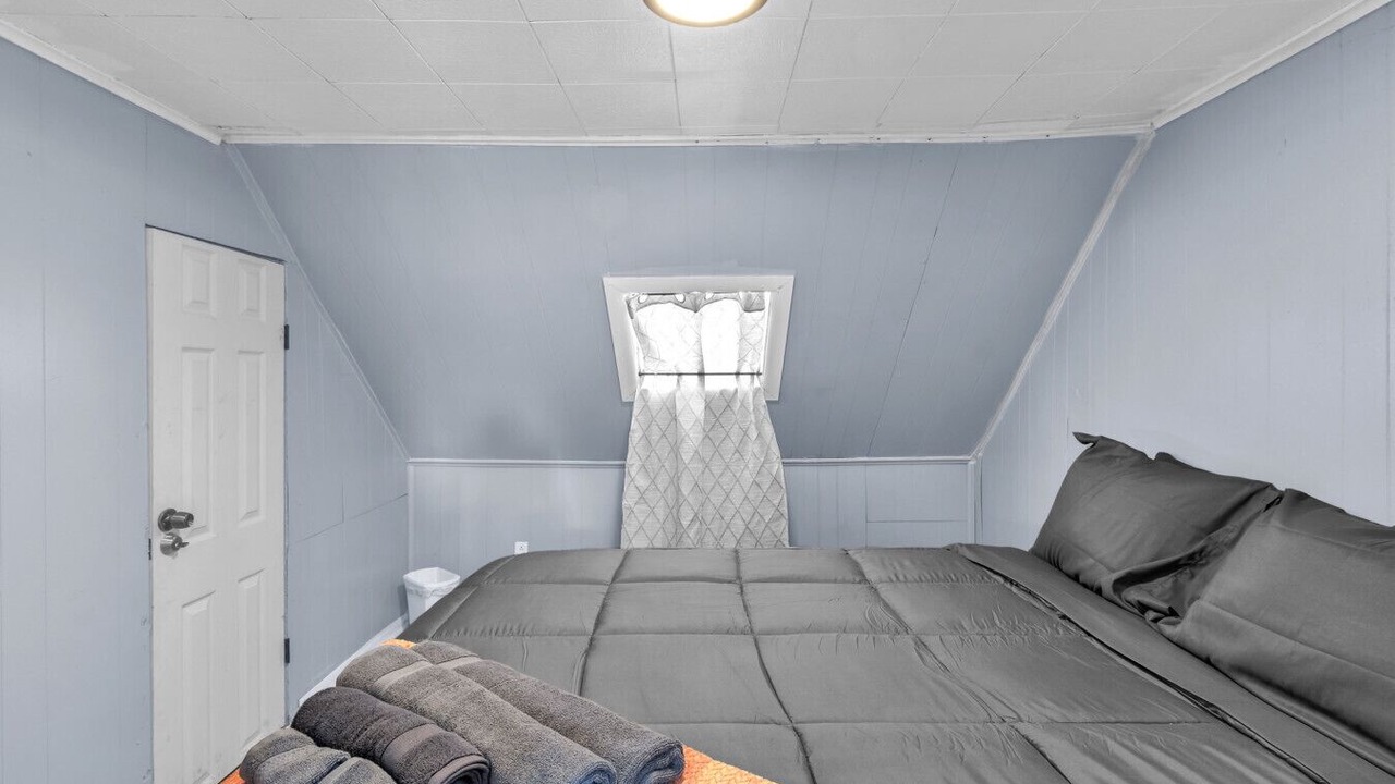Photo of Bedroom in Lackawanna