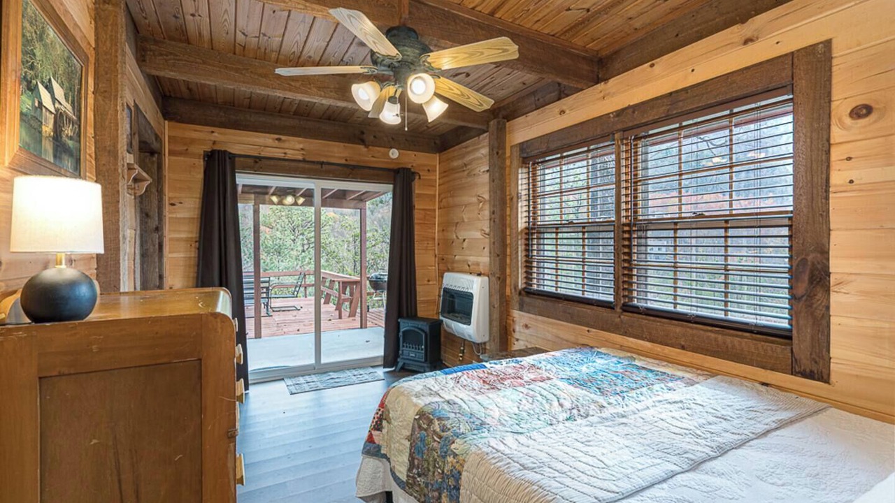 Photo of Bedroom in Andrews