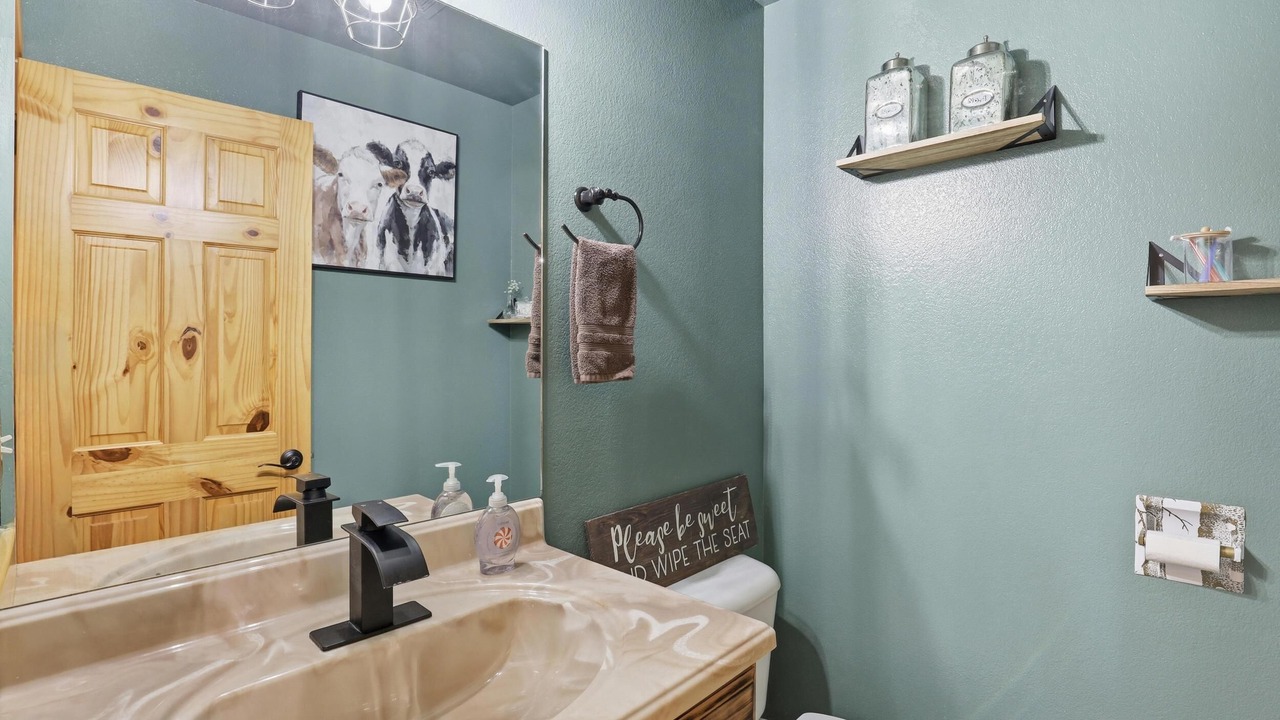 Photo of Bathroom in Meadow View Heights